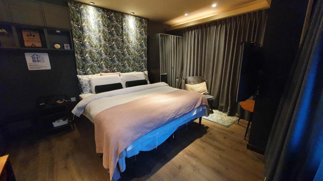 Yomi Hotel - Shuanglian Mrt Taipei Exterior foto